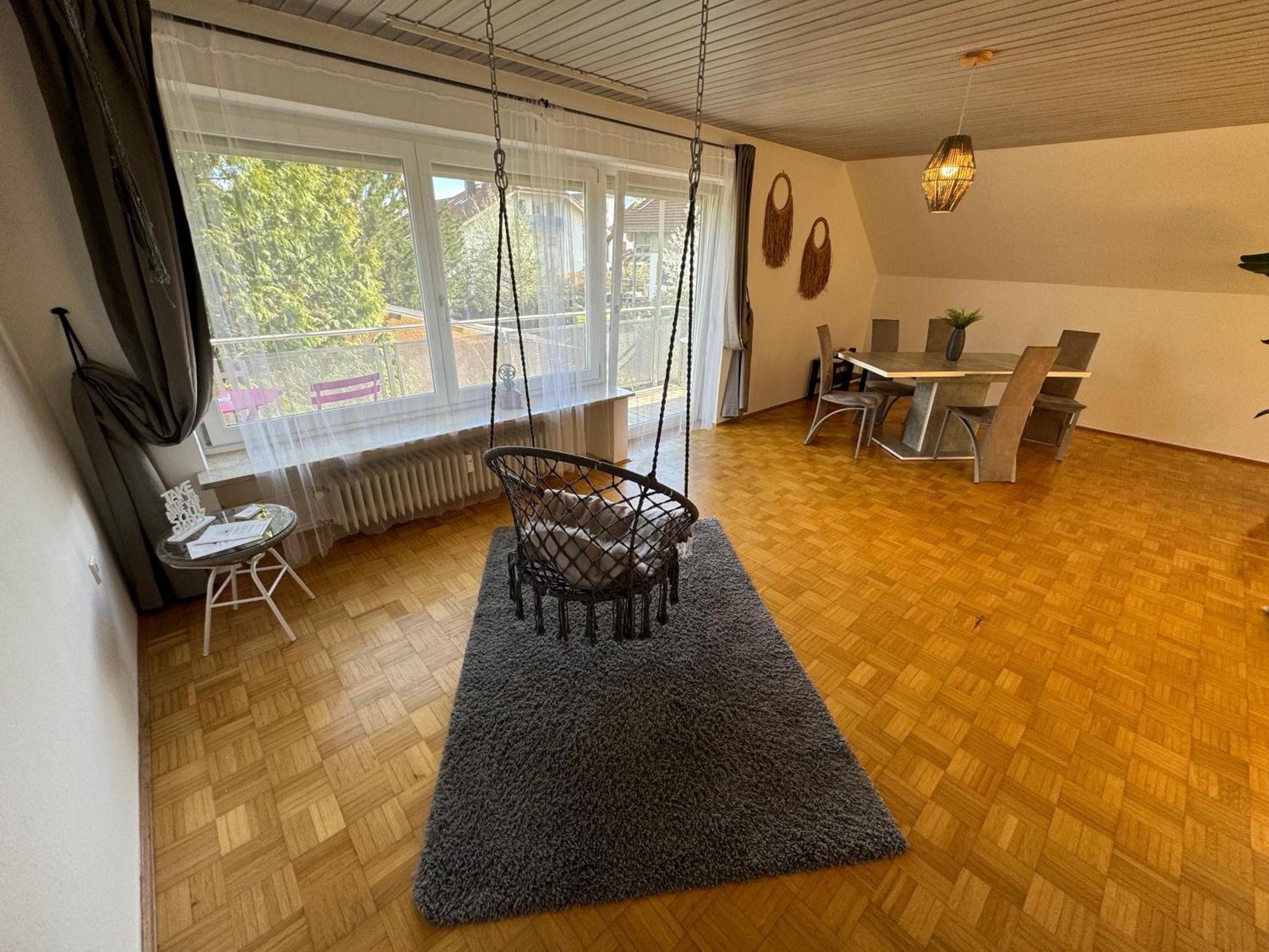 Fewo Boho 110 Qm Mit Bergblick 3 Min Bahnhof Lägenhet Laufen Exteriör bild